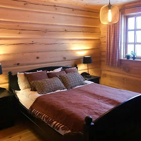 Spacious Log Near Hardangervidda